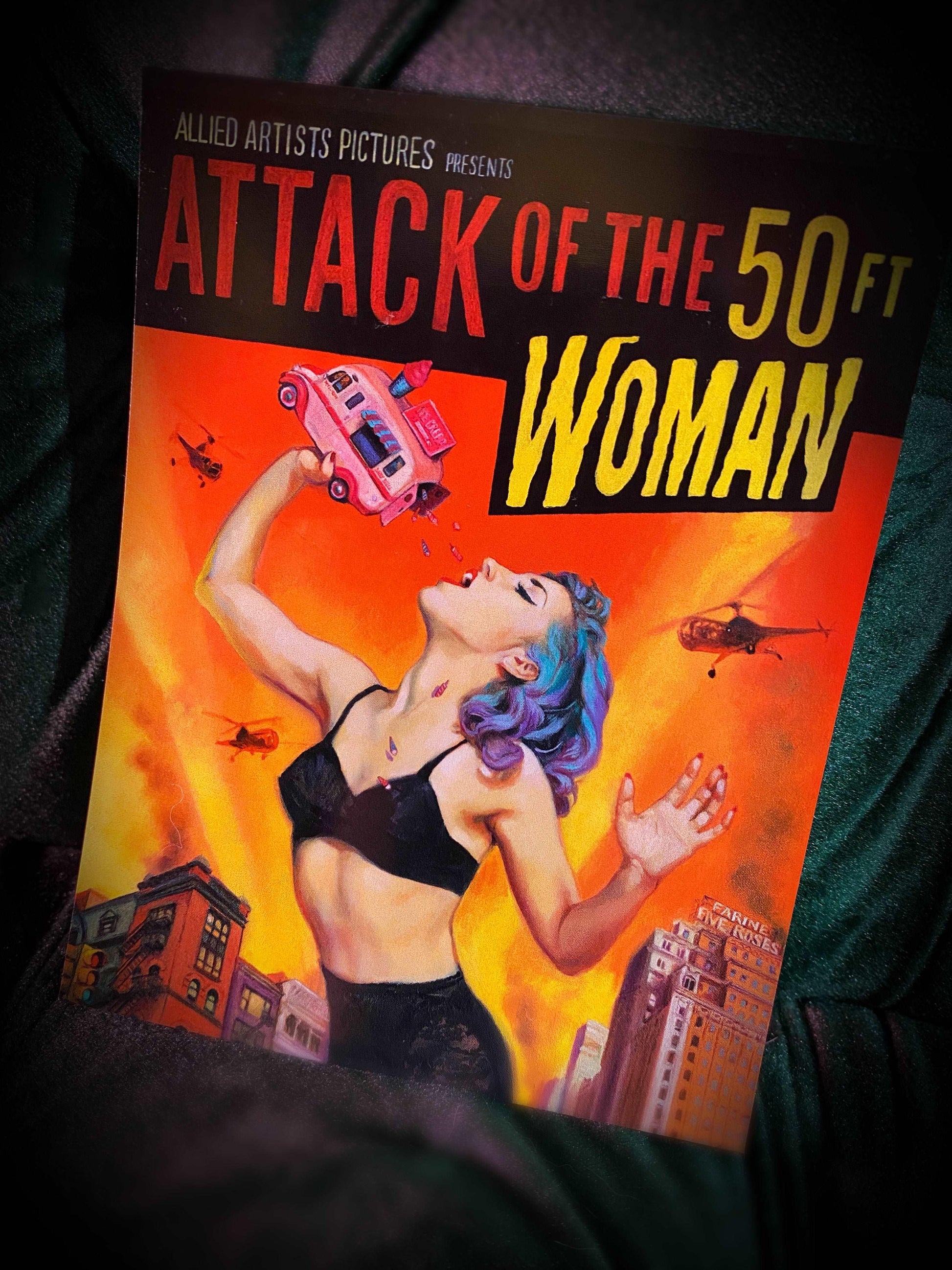 Carte aimantée Attack of the 50ft Woman